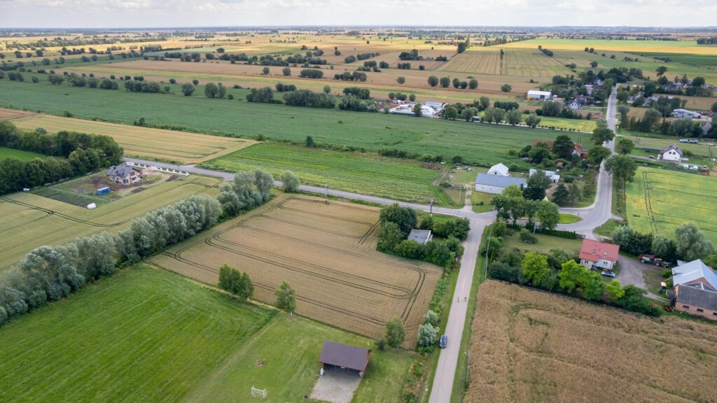 Dwie działki budowlane pod dom lub bliźniaka !!! - zdjęcie 5