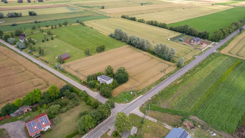 Dwie działki budowlane pod dom lub bliźniaka !!! - zdjęcie 19