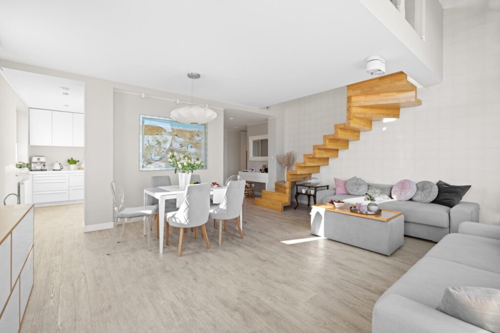 Apartament z widokiem na las i zatokę, 2 balkony - zdjęcie 5