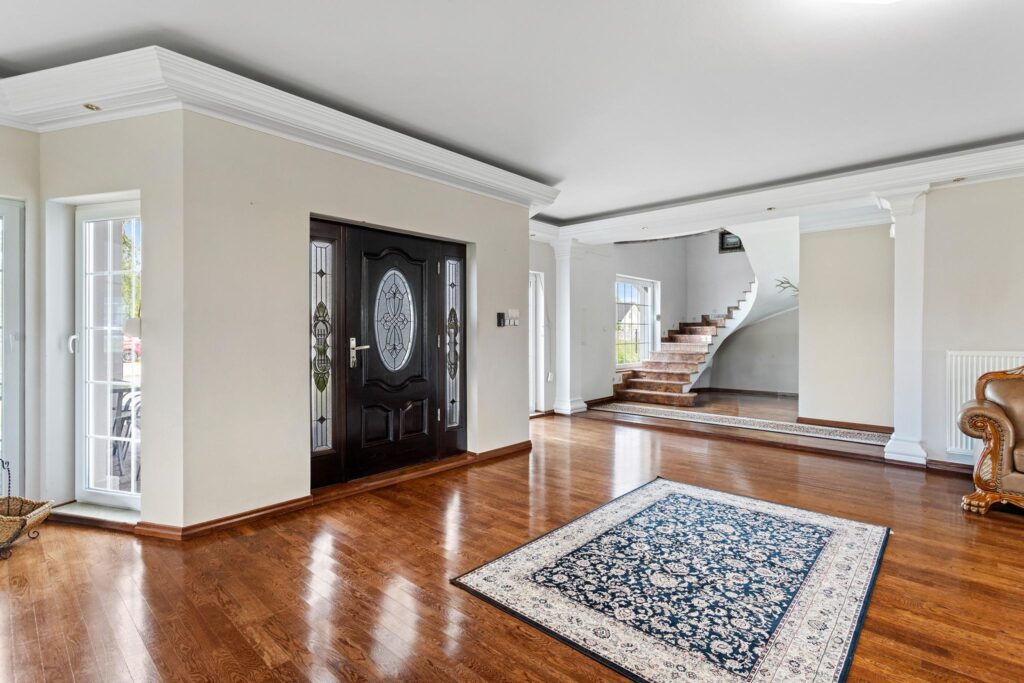 Elegancka rezydencja 360 m2, 6 pokoi pod Poznaniem - zdjęcie 6