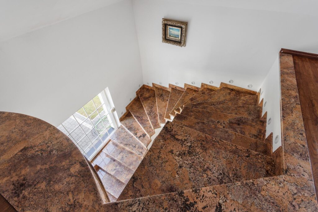Elegancka rezydencja 360 m2, 6 pokoi pod Poznaniem - zdjęcie 17