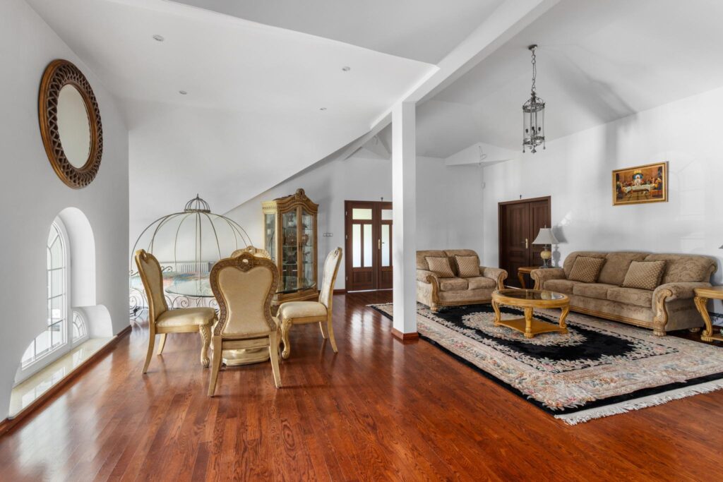 Elegancka rezydencja 360 m2, 6 pokoi pod Poznaniem - zdjęcie 22