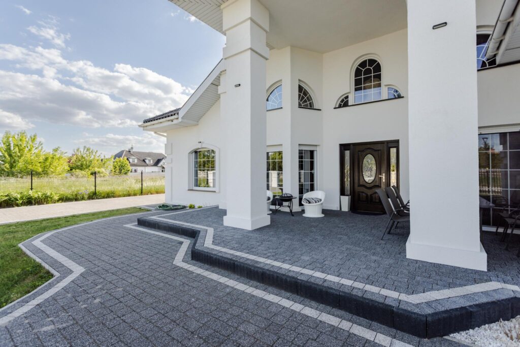 Elegancka rezydencja 360 m2, 6 pokoi pod Poznaniem - zdjęcie 27