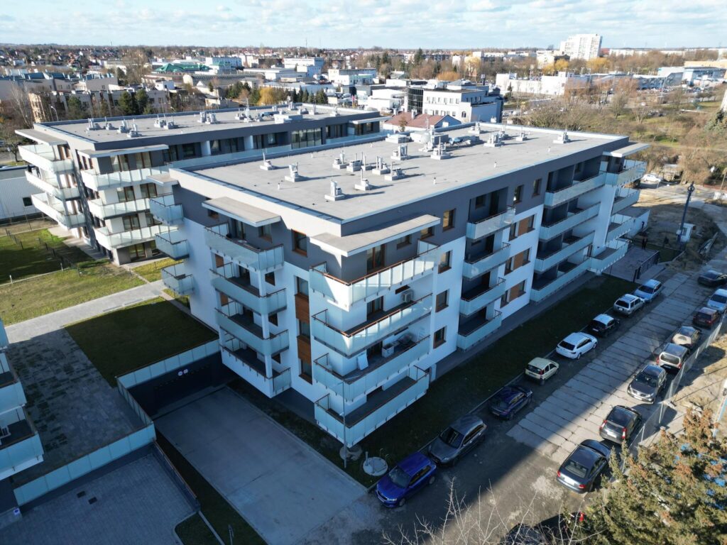 Nowe Sady 79 m2, dwa balkony, miejsce parkingowe - zdjęcie 1