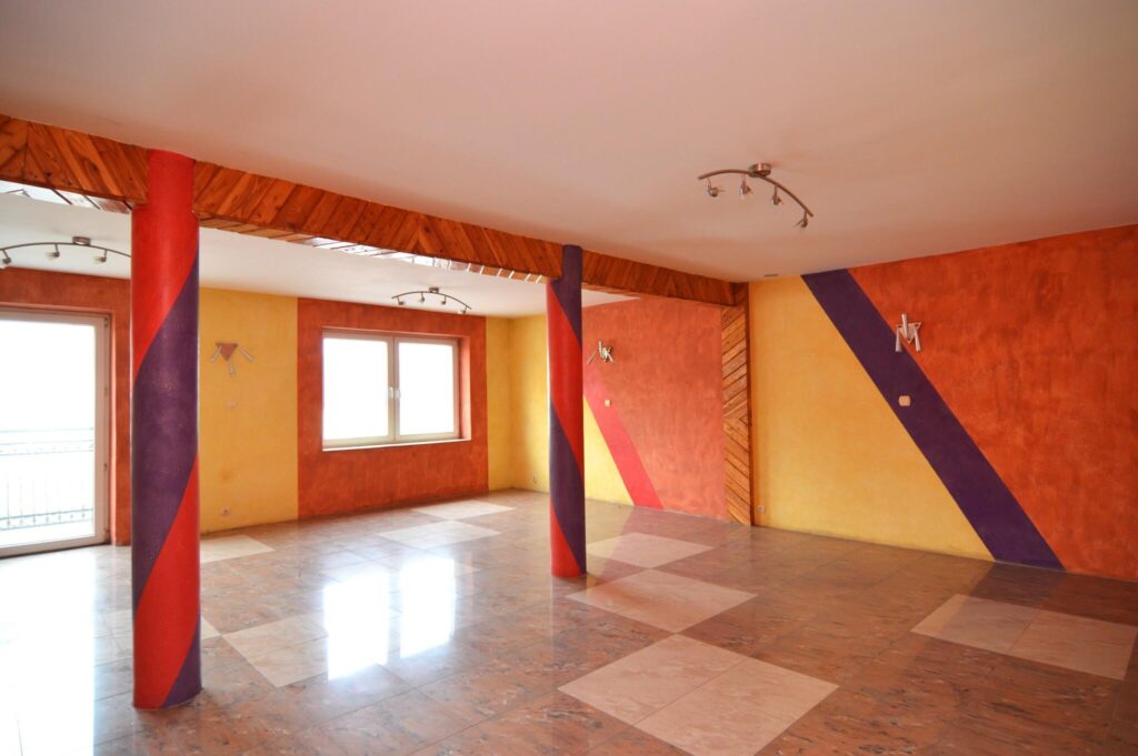 Lokal 41 m2 w centrum Gorzkowic 1 piętro - zdjęcie 2