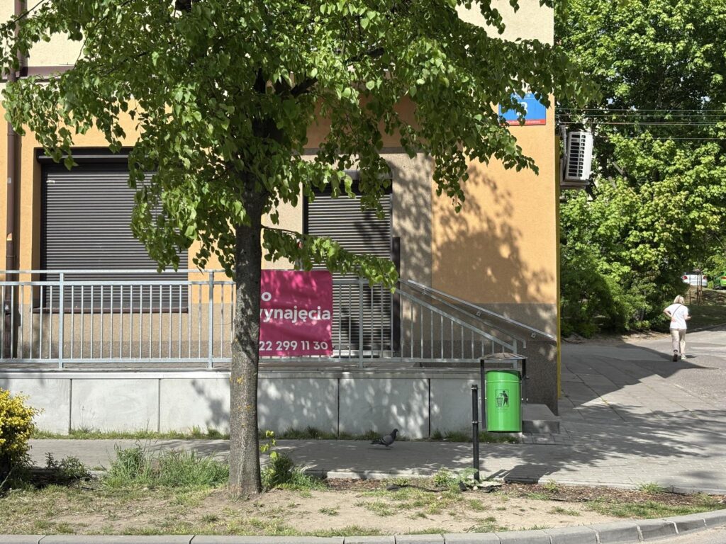 Lokal handlowo-usługowy na wynajem - Zielonka - zdjęcie 1