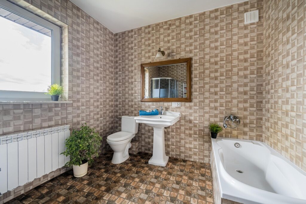 Nowy, parterowy dom + poddasze-na działce 1000 m2 - zdjęcie 18