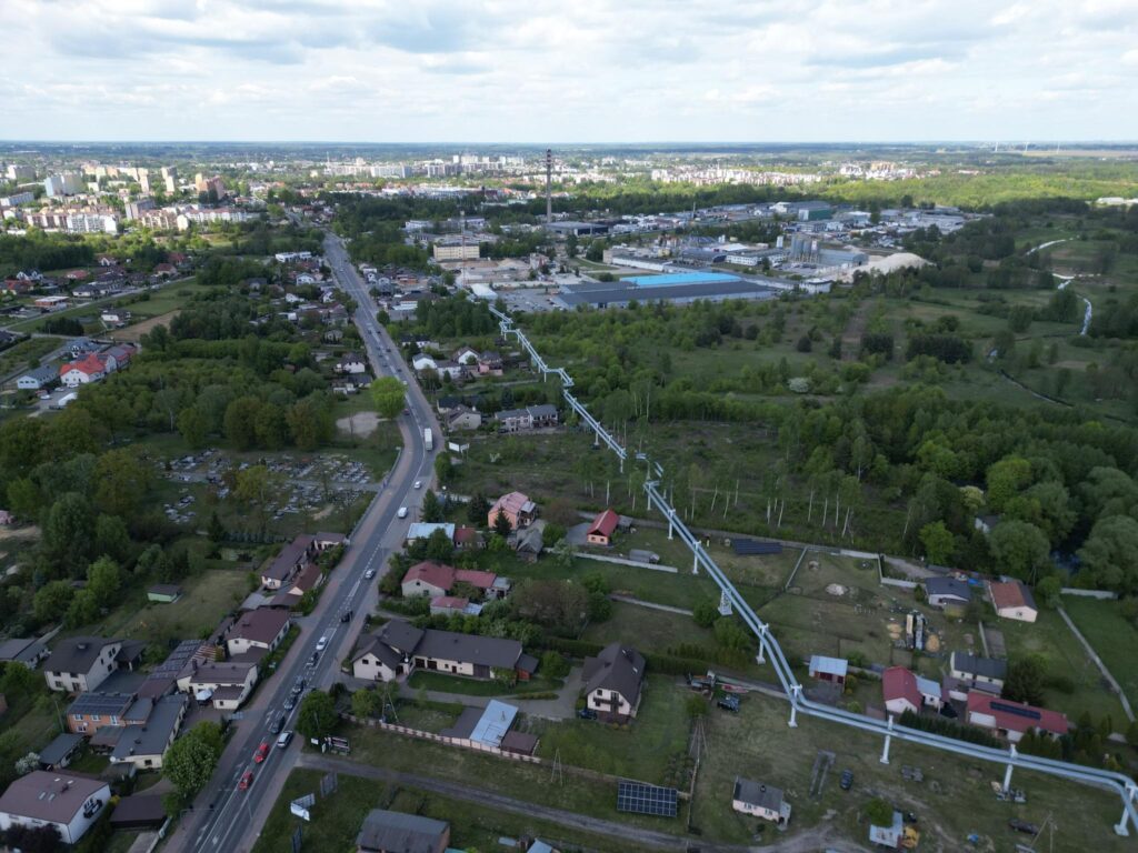 Działka z zabudowaniami - zdjęcie 6