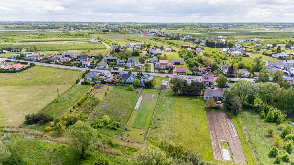 Dom i teren 2650 m² – idealne pod inwestycję! - zdjęcie 11