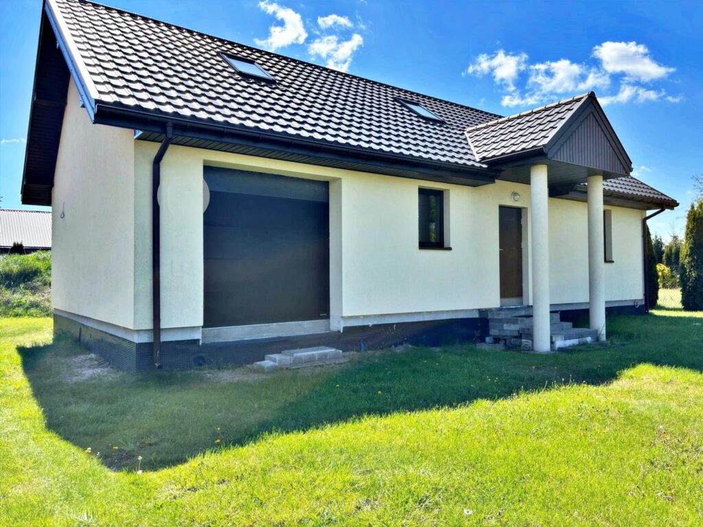 Nowy, parterowy dom + poddasze-na działce 1000 m2 - zdjęcie 13