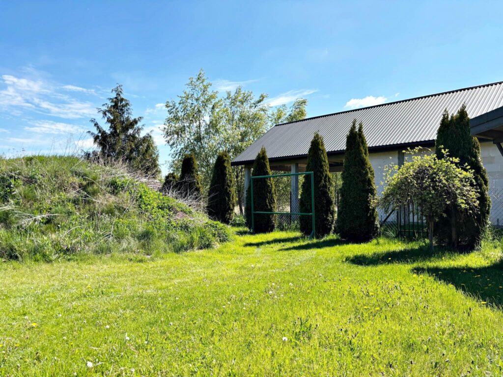 Nowy, parterowy dom + poddasze-na działce 1000 m2 - zdjęcie 6
