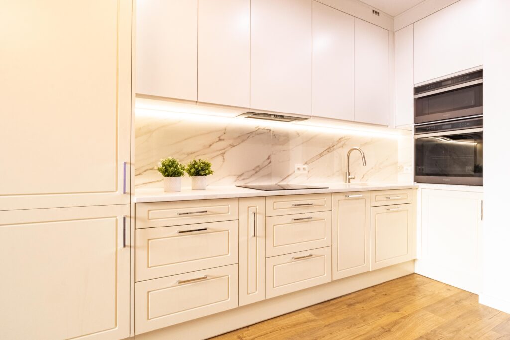 Apartament z ogródkiem, stan idealny, Wawer! - zdjęcie 2
