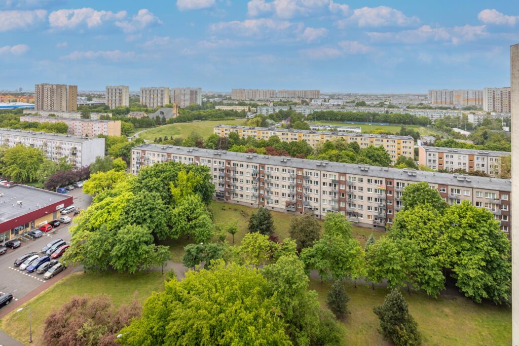Przestronne 3 pokoje z balkonem i pięknym widokiem - zdjęcie 11