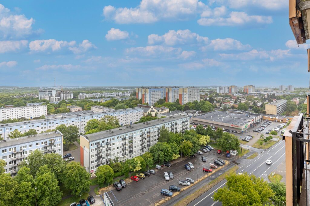 Przestronne 3 pokoje z balkonem i pięknym widokiem - zdjęcie 13