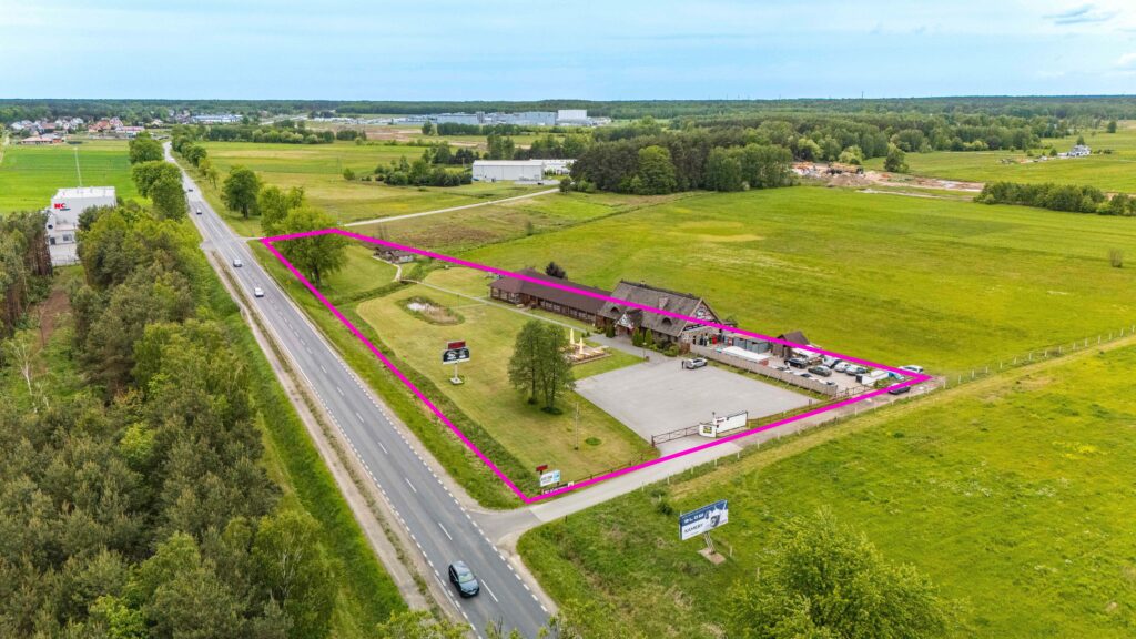Restauracja z salą bankietową i miejscem na hotel - zdjęcie 9