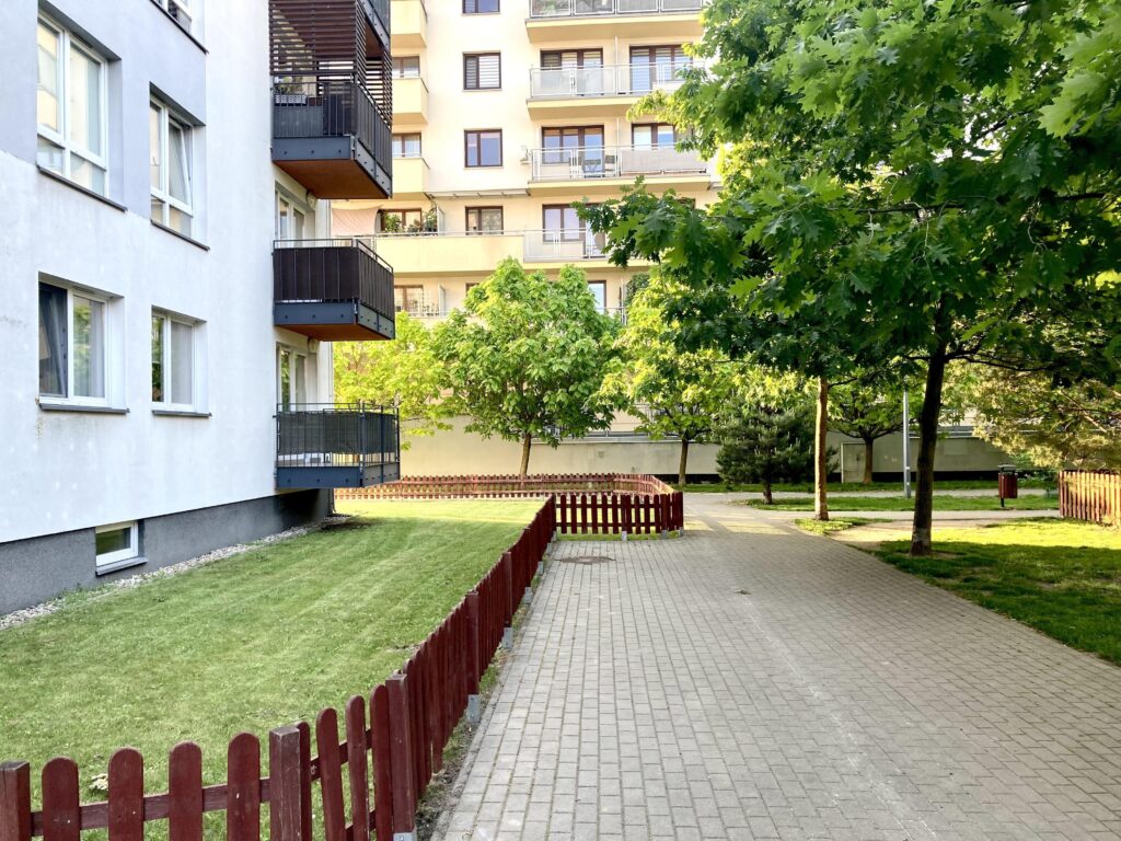 2-pokoje, loggia, blok 2016 r. z windą - zdjęcie 8