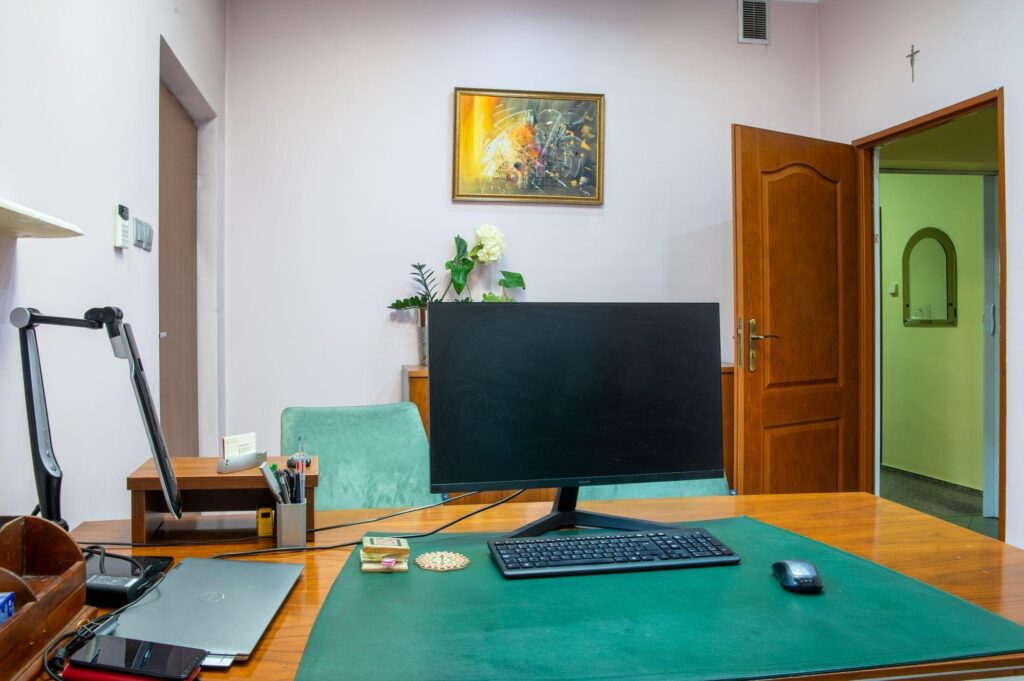 Lokal użytkowy na sprzedaż 61.5 m2 - zdjęcie 2