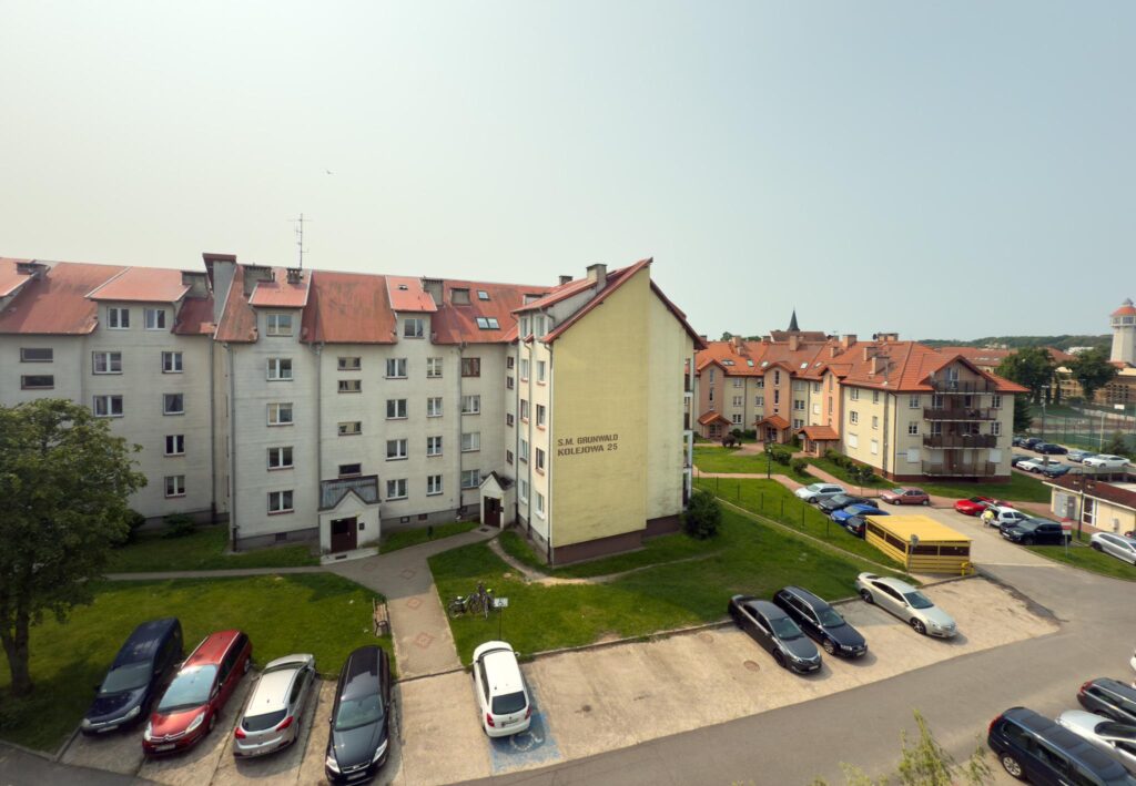 Mieszkanie z antresolą i balkonem w Olsztynku - zdjęcie 14