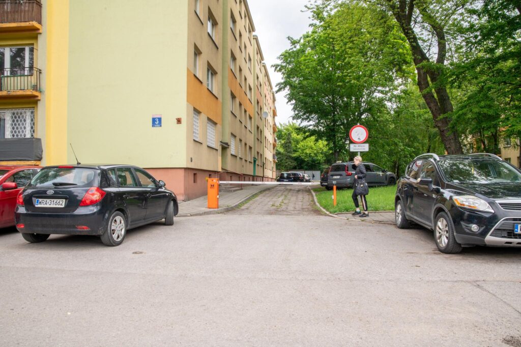 Okazja ! 2 pokoje do remontu w centrum Radomia - zdjęcie 19