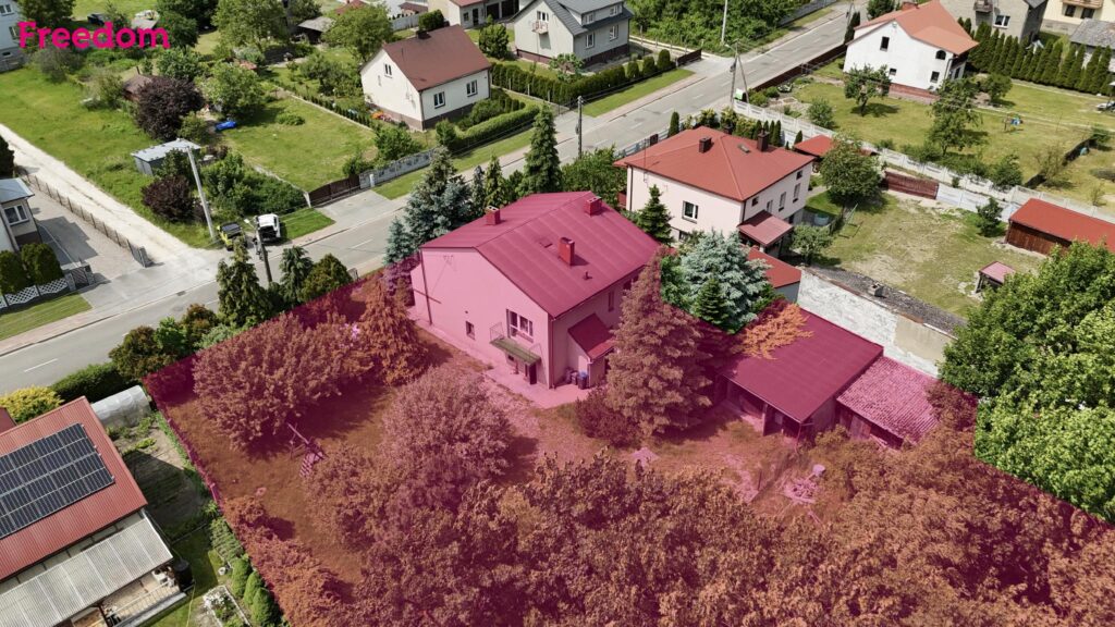 Dom w zielonej i spokojnej dzielnicy miasta - zdjęcie 2