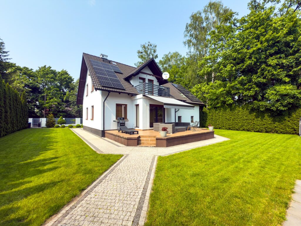 Mazury, nowoczesny dom,  Ostróda ul. Turystyczna - zdjęcie 1