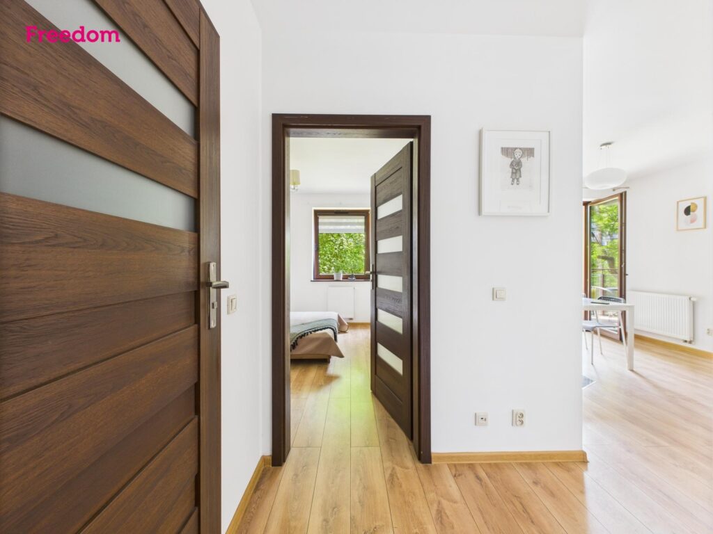Komfortowe 2 pokoje - balkon, cisza, zieleń - zdjęcie 2