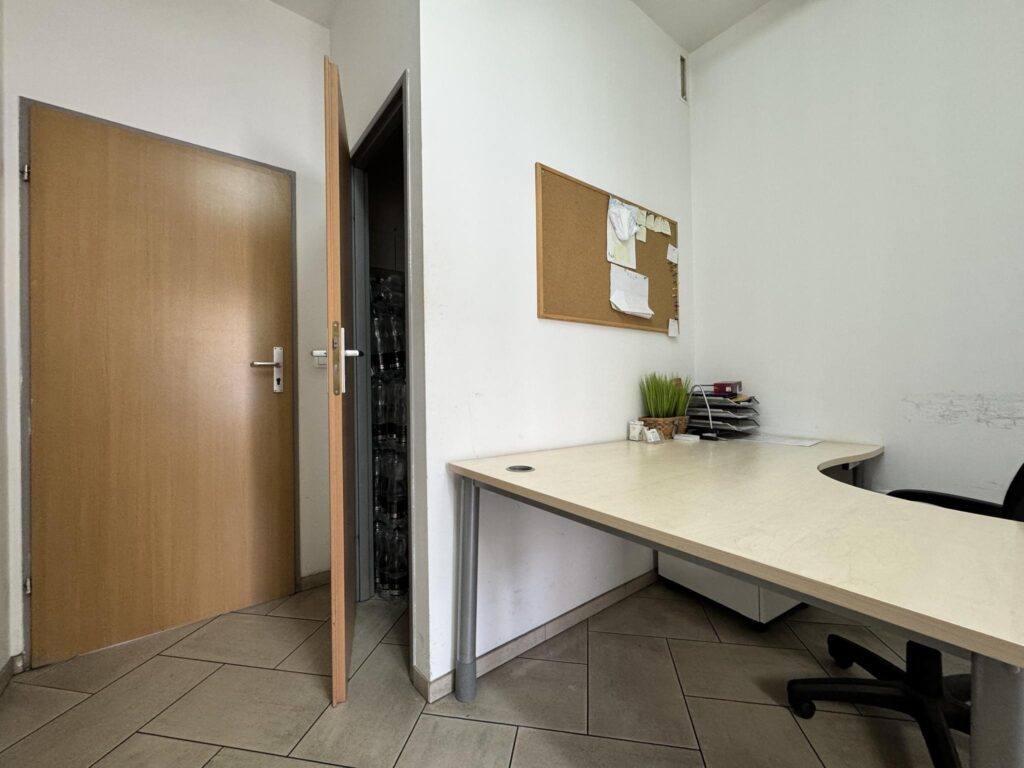 Lokal 25 m2, Rynek Śródecki ! - zdjęcie 3